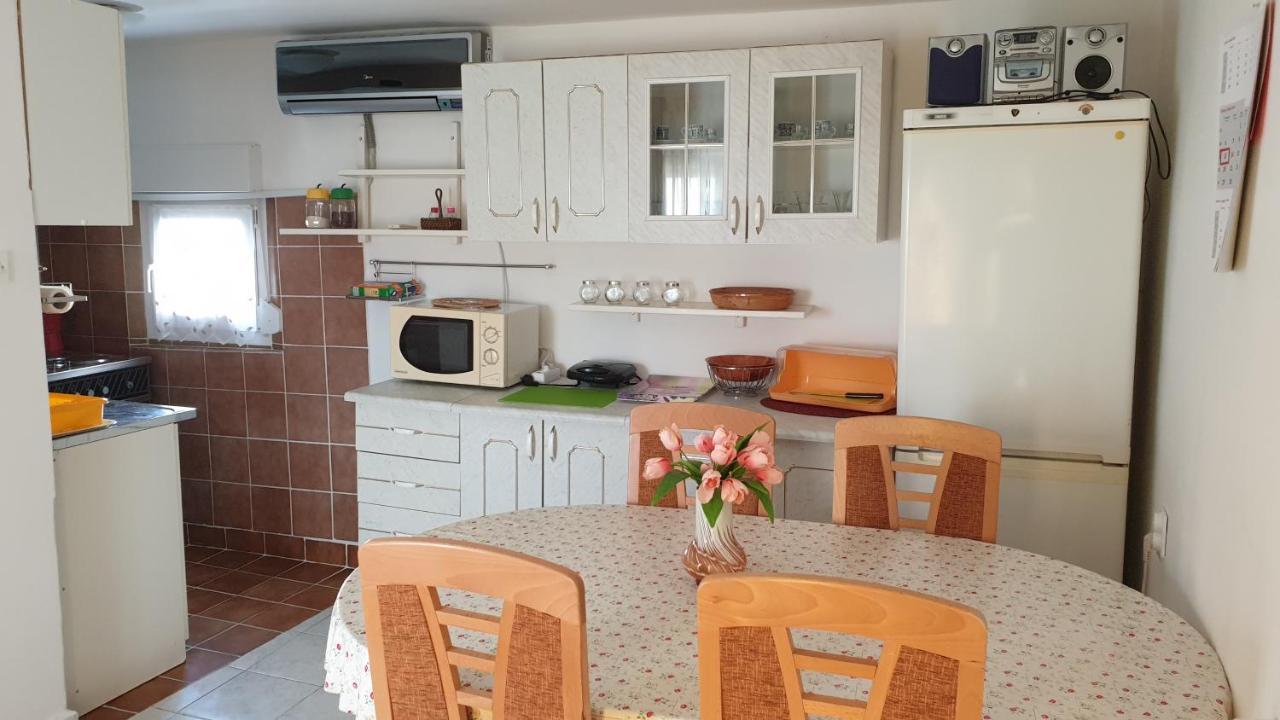 Apartman Dinka Пунат Екстер'єр фото